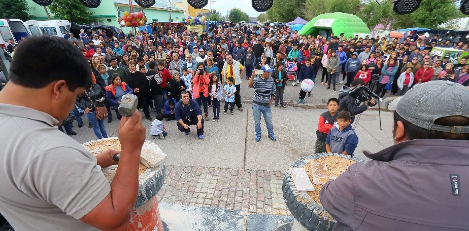 Los Menucos celebra la Fiesta Nacional de la Piedra Laja