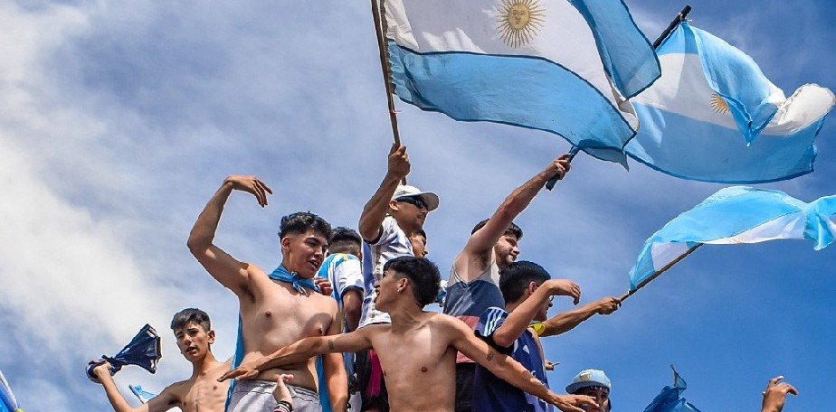 La muestra fotogrfica mundialista se presenta en Villa Regina